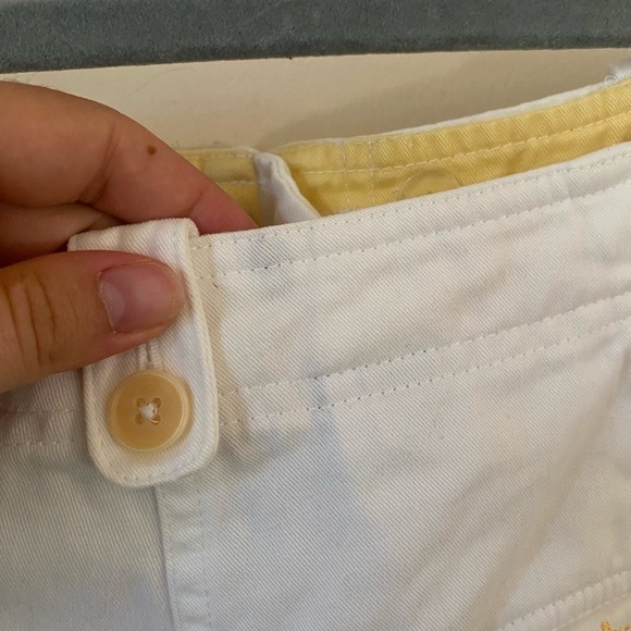 LAUREN RALPH LAUREN CLASSIC WHITE AND BUTTER YELLOW HIGH WAISTED 90S SHORTS - Picture 6 of 7